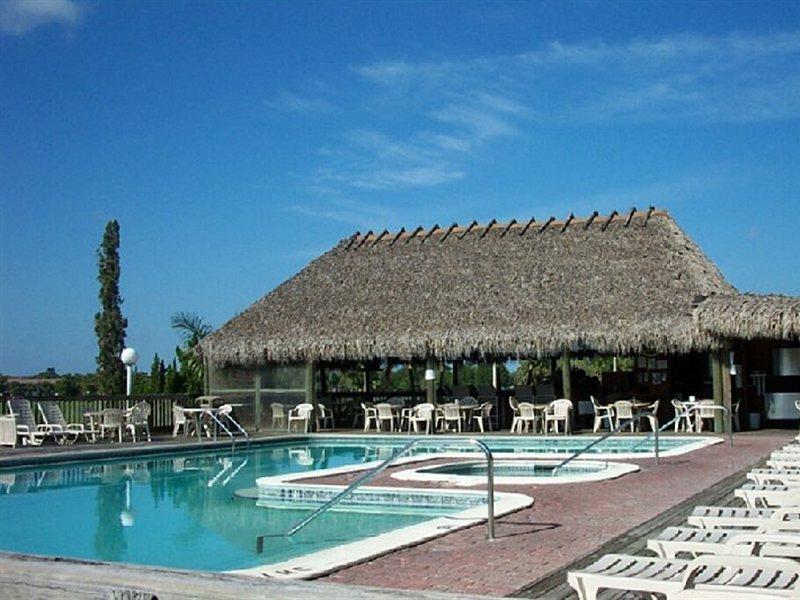 Quality Inn And Suites Golf Resort Golden Gate Esterno foto