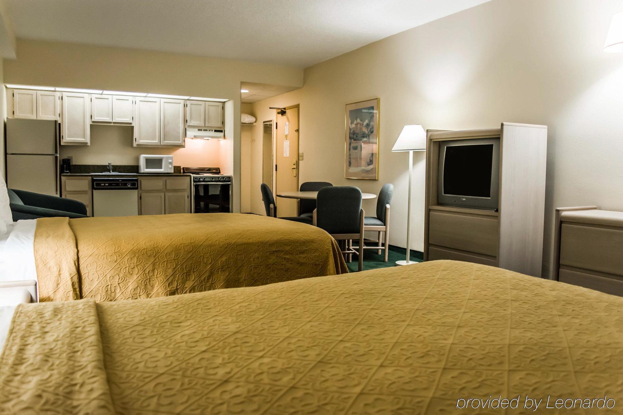Quality Inn And Suites Golf Resort Golden Gate Esterno foto