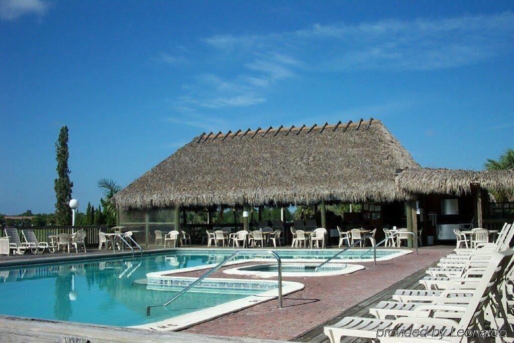 Quality Inn And Suites Golf Resort Golden Gate Servizi foto