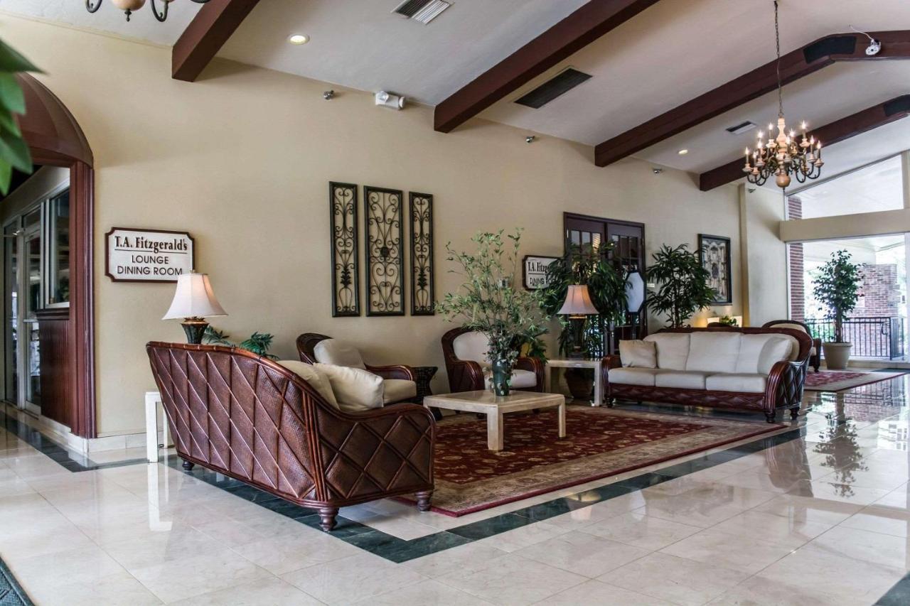 Quality Inn And Suites Golf Resort Golden Gate Esterno foto