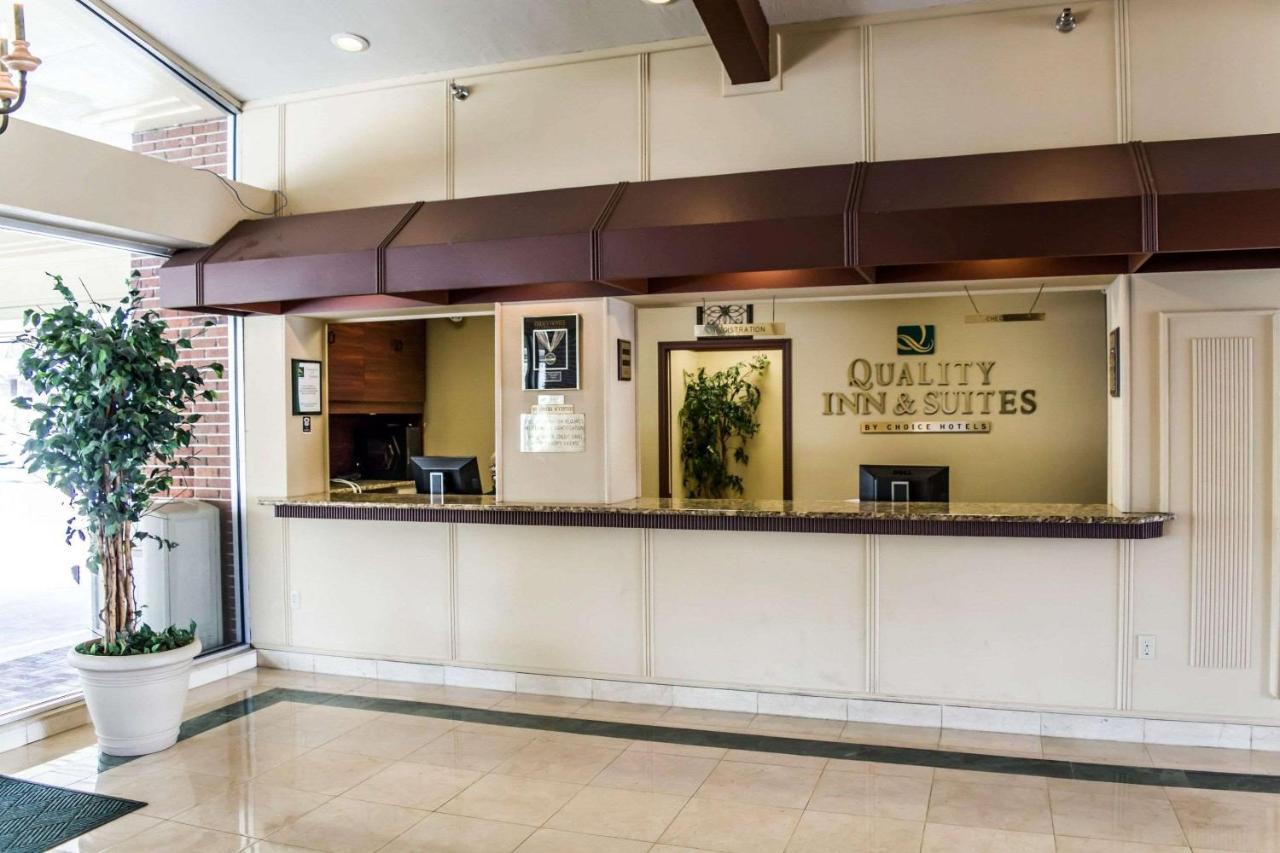 Quality Inn And Suites Golf Resort Golden Gate Esterno foto